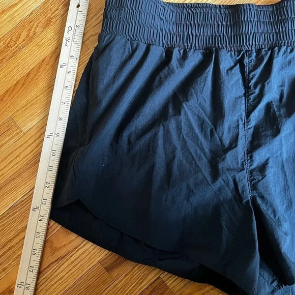 NWT Quick Dry shorts - Picture 2 of 6